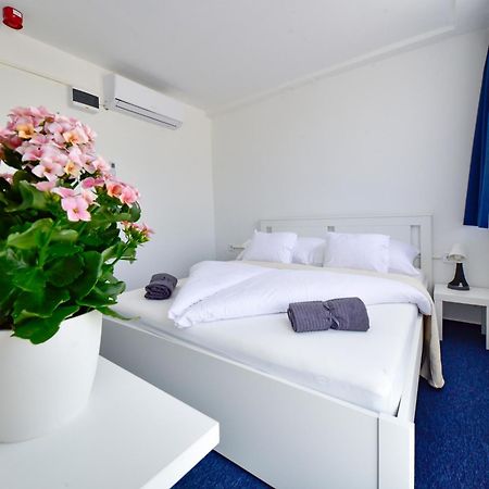Zama Hotel Zamardi Ngoại thất bức ảnh